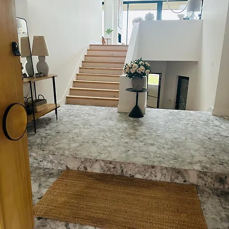 Kerry Lakeside Retreat - Luxury, Tranquility, And Wellness Villa